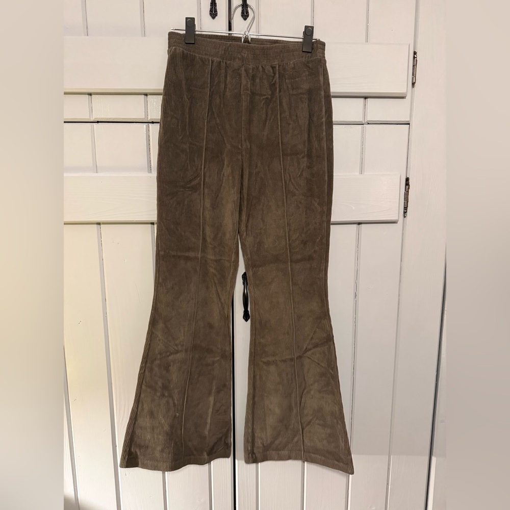 Aerie Olive Corduroy Pants